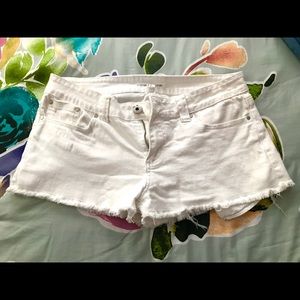 Forever 21 White Shorts Size 30 (11/12)